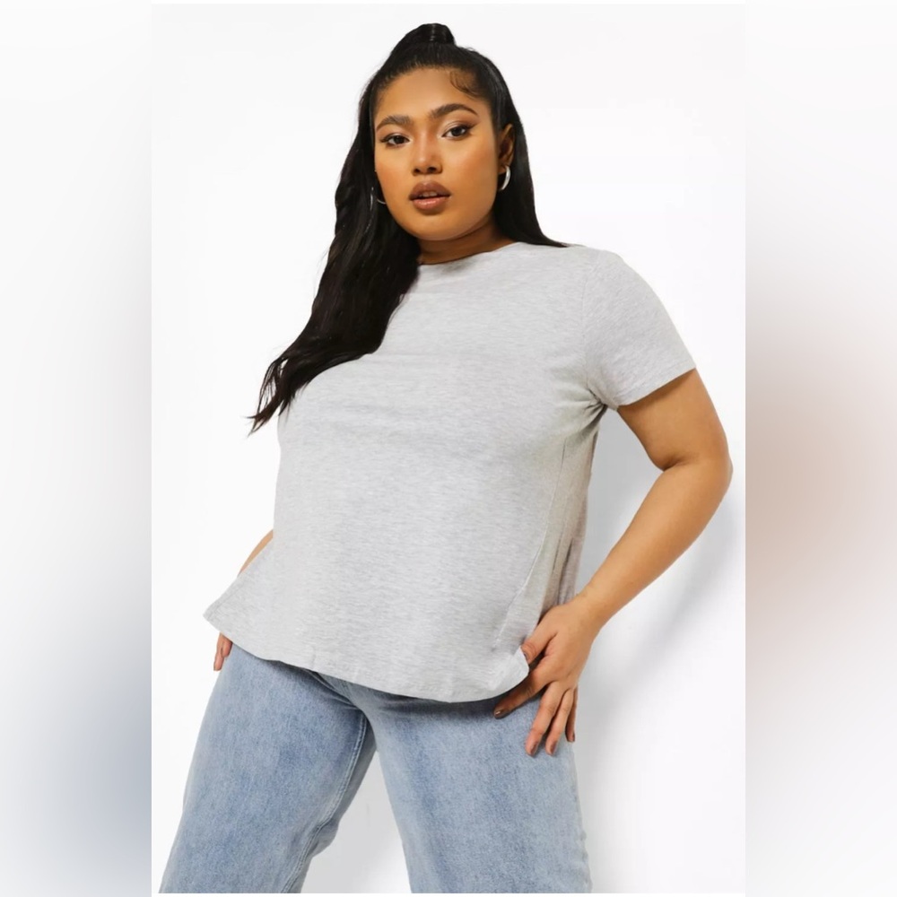 Boohoo Plus Size 26 Silver OPEN SPLIT BACK T-SHIRT